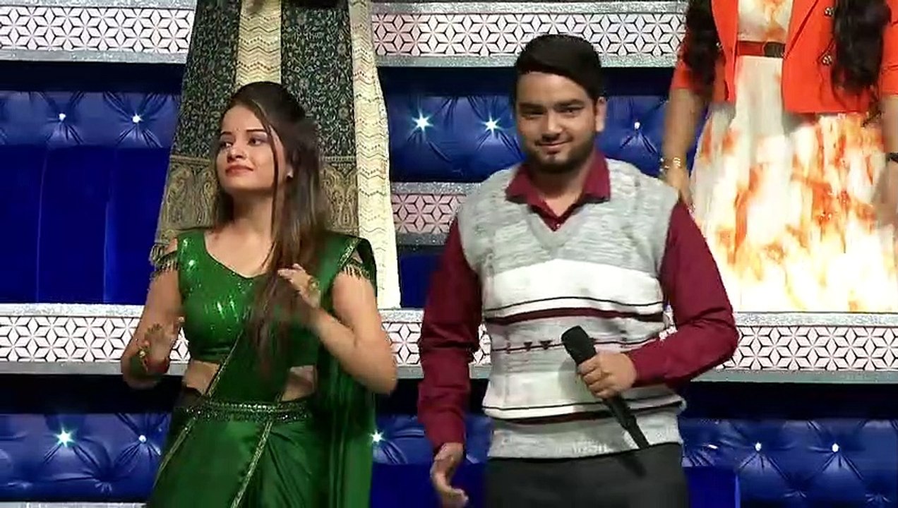 Race theme song bollywood