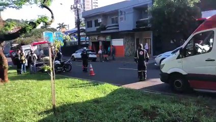 Acidente entre moto e táxi é registrada na avenida Castelo Branco, em Umuarama