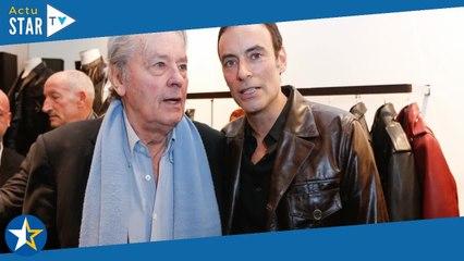 Alain Delon et ses trois enfants ne portent pas de nouvelle plainte "pour l'instant"...