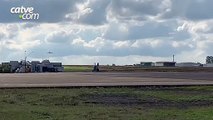 Avião com ministro Paulo Teixeira pousa no Aeroporto de Cascavel