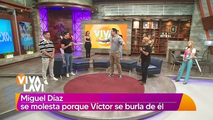 Miguel Díaz molesto con Víctor Espino por video en la alberca