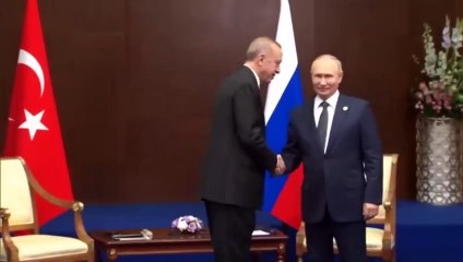 Cumhurbaşkanı Erdoğan'ın "Türkiye'de bir araya geleceğiz" dediği Putin başka konuştu