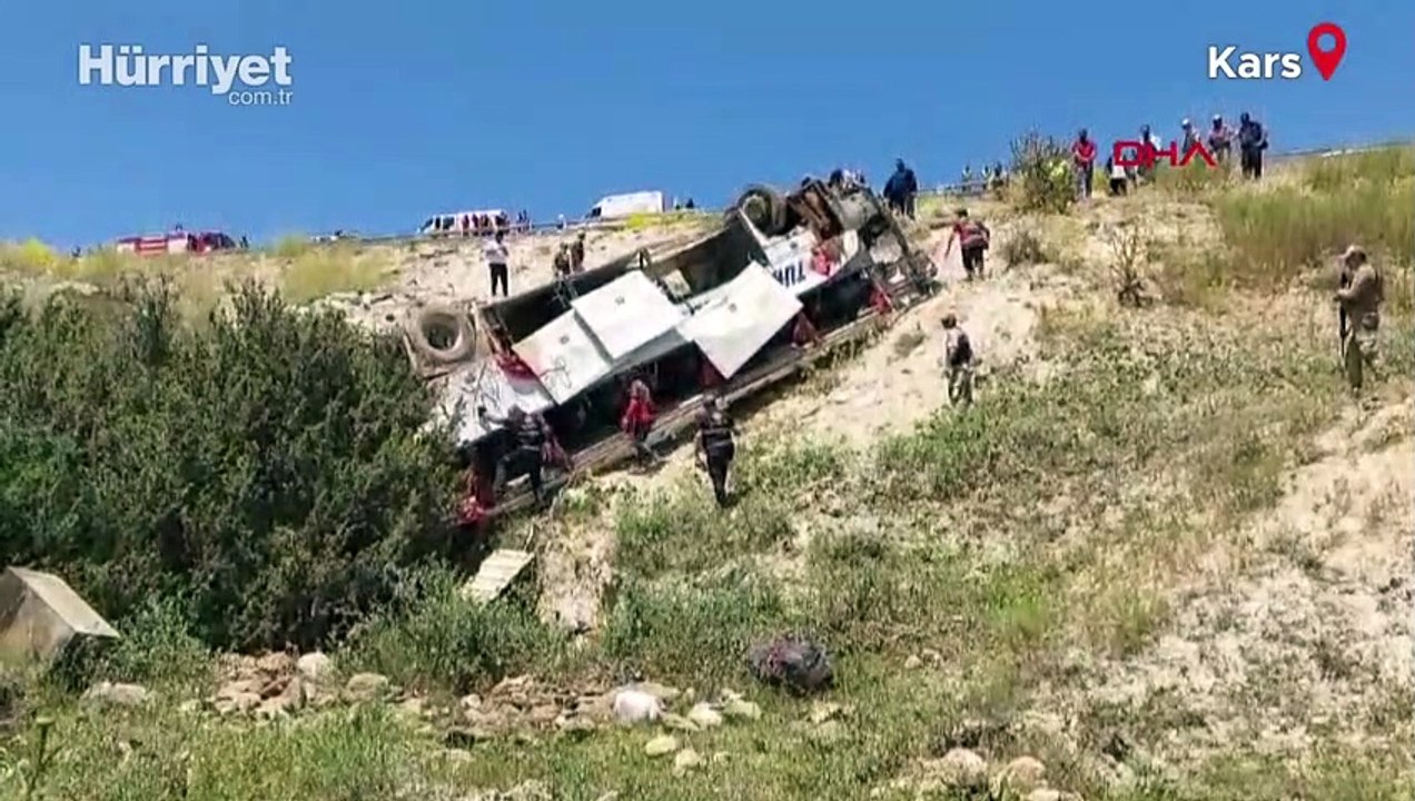 Kars Sarıkamış'ta yolcu otobüsü Karakurt Viyadüğü'nden düştü! Ölü ve yaralılar var