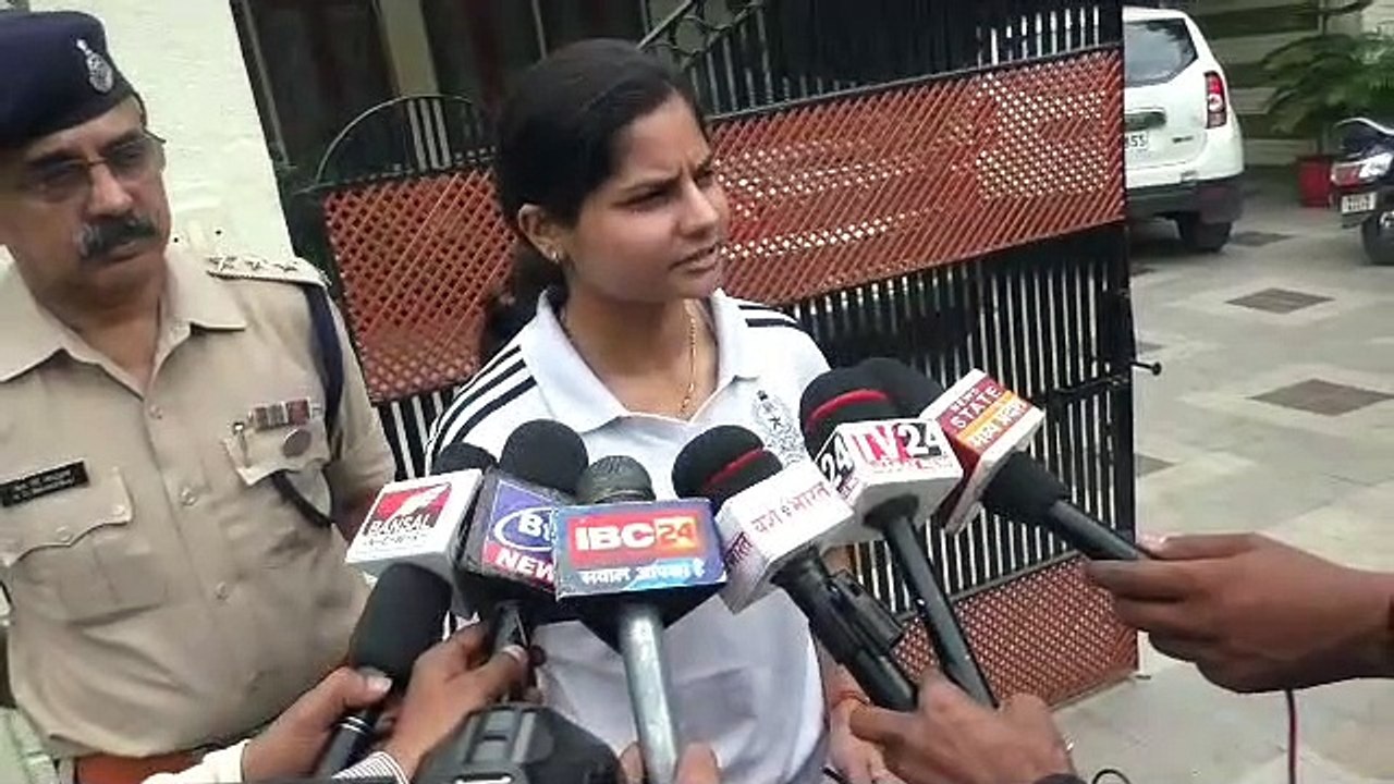 जबलपुर में डकैती, 10 डकैत घुसे और दंपत्ति को बं...