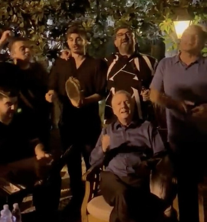 Orkestra çaldı! Aziz Yıldırım söyledi!