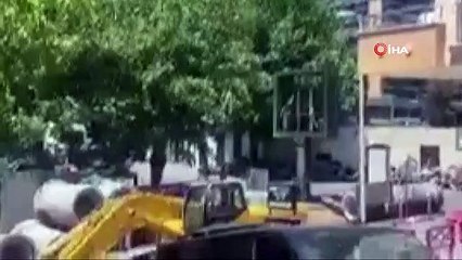 Şişli'de korku dolu anlar kamerada: Kavga sırasında yere düşerken silah ateşlendi