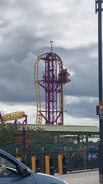 Leur manège reste coincé dans une position pas très agréable
