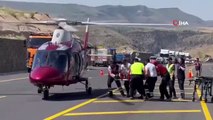 Assistance par hélicoptère ambulance pour l'accident de bus dans lequel 6 personnes sont mortes et 23 personnes ont été blessées