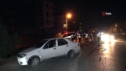 À Antalya, la voiture a volé de 7 mètres après l'accident et s'est renversée： 4 blessés