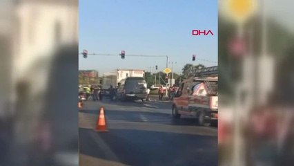 Alanya'da TIR'a çarpan minibüs kazasında 2 ölü, 10 yaralı