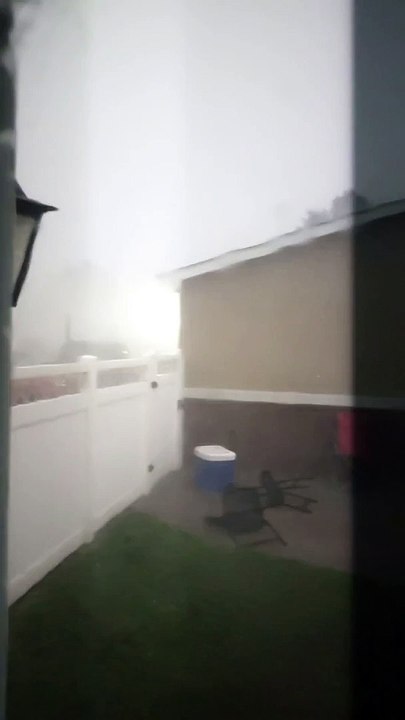 Lightning Flickering In High Winds