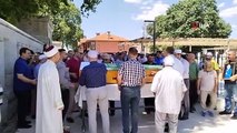 Le muezzin de la mosquée Selimiye, âgé de 41 ans, a fait ses adieux à son dernier voyage