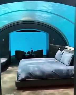 Cette chambre d'hôtel sous l'eau aux Maldives est incroyable