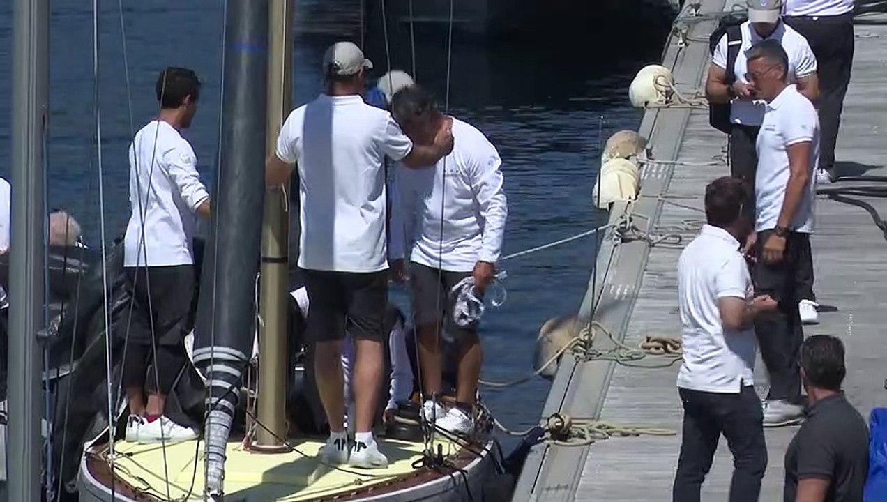 Juan Carlos I logra la primera posición en las regatas de Sanxenxo