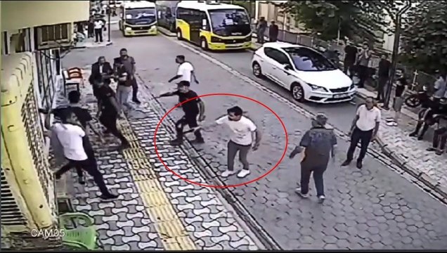 İki aile arasında silahlı kavgada ortalık kan gölüne döndü