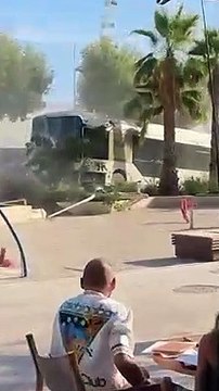 Collision entre deux bus à Cannes ce dimanche: vingt-sept blessés pris en charge, un important dispositif de secours déployé, une enquête ouverte...