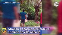 Atrapan a enorme serpiente en primaria de villa Allende