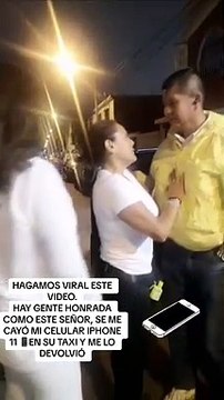 Un noble gesto : Taxista devuelve celular a pasajera y recibe una gran sorpresa