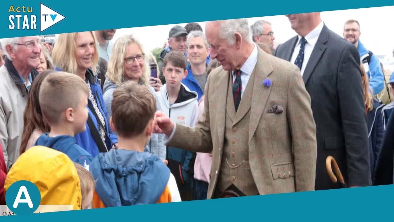 Charles III en kilt : le roi ouvre une distillerie de whisky en Écosse