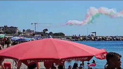 Frecce tricolori su Catanzaro