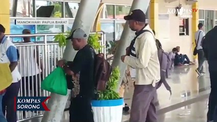 Landasan Pacu Retak Penerbangan di Bandara Rendani Manokwari Delay Enam Jam