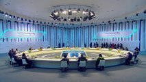 لوفيغارو: روسيا بدأت تنشط خطابا مناهضا للاستعمار يستهدف باريس