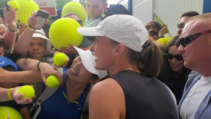 Fani Szaleją z Radości po Wygranej Świątek 🎉