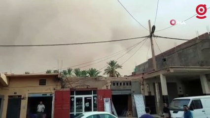 Cezayir’i kum fırtınası vurdu