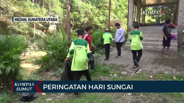 Pelajar SMP SAIL Medan Peringati Hari Sungai Nasional dengan Bersihkan Sampah