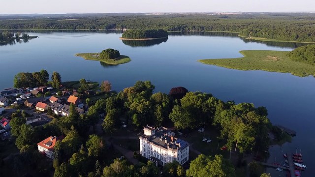 Gazeta Lubuska. Niesulice. Lot nad jeziorem Niesłysz