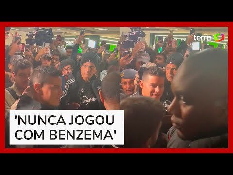 James é recebido pela torcida do São Paulo com festa e provocação a craque do Corinthians