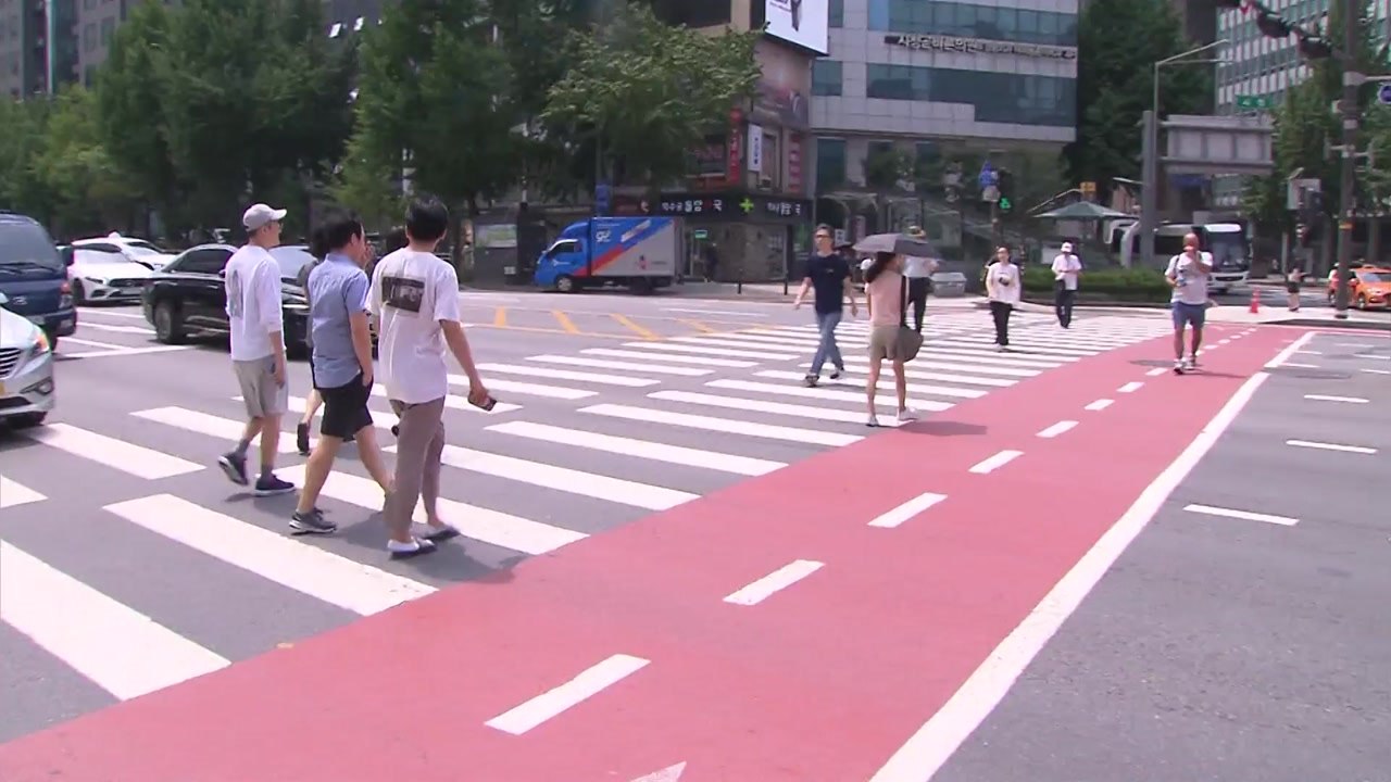 [날씨] 경기 여주 37.2℃, 서울 33.4℃...내일 더 덥다 / YTN