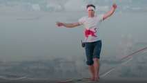 Daredevil sets new world record for longest slackline walk in Qatar