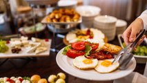 The 5 Foods You Should Never Eat From the Breakfast Buffet