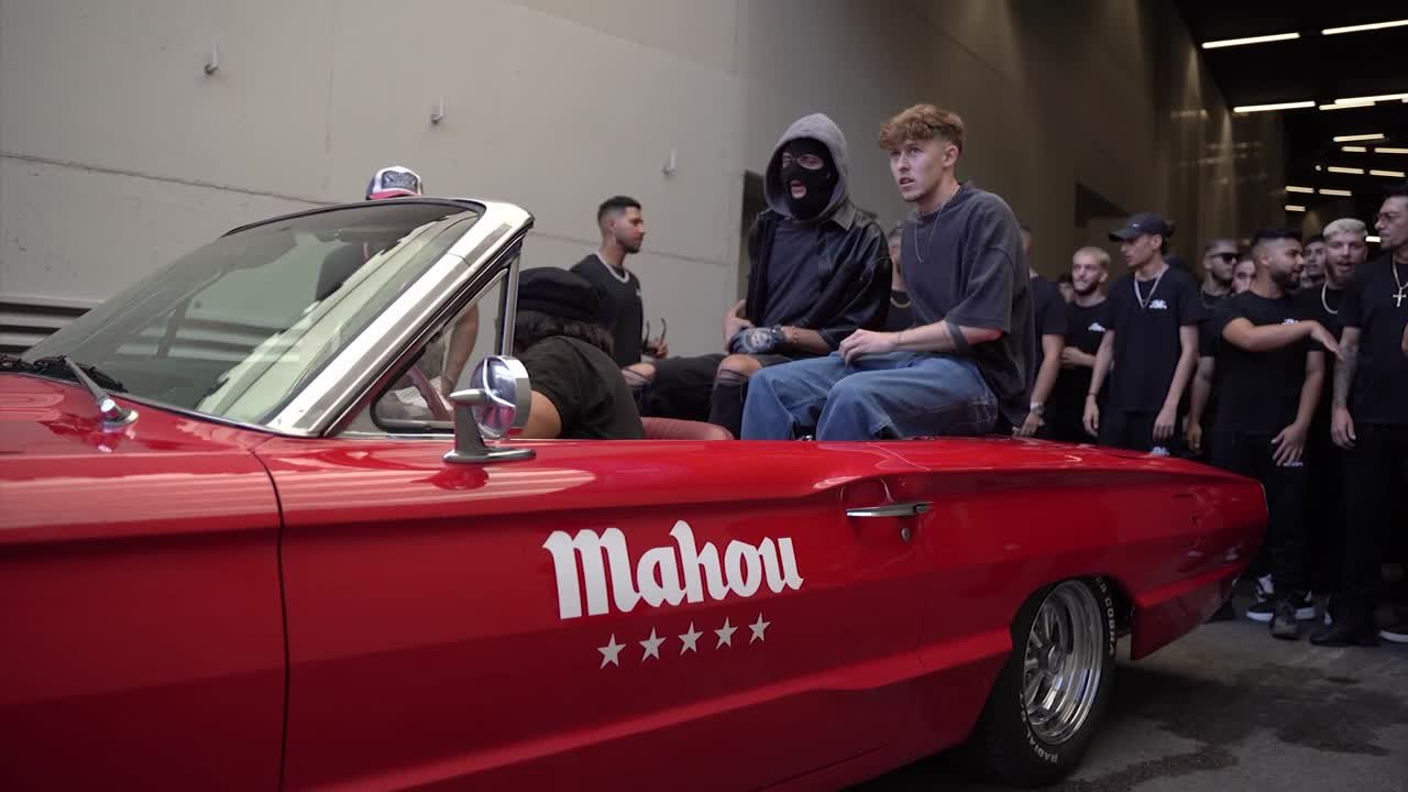 La espectacular entrada de Ceciarmy y Omar Montes a la final de la Kings League