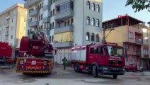 Bursa'da 5 Katlı Binanın Çatısında Yangın Çıktı