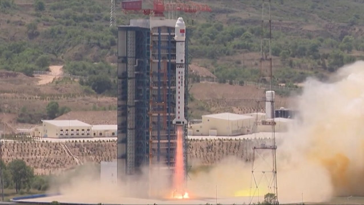 China's Long March 2D Launched 41 Satellites, Rocket Sheds Tiles