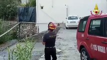 Messina: il fuoco minaccia il centro abitato di Briga, interviene l'elicottero