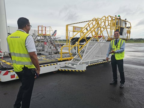 Air France se dote d'un engin de chargement 100% électrique