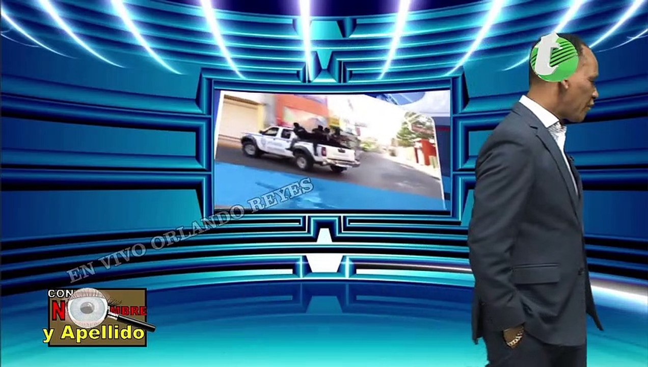 Dejaron de pagarle y cuando fue a cobrar le dieron con to