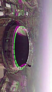 Spécialiste des escalades des tours les plus hautes du monde, le français Remi Enigma est mort en chutant de façon accidentelle du 68e étage d'un building à Hong Kong