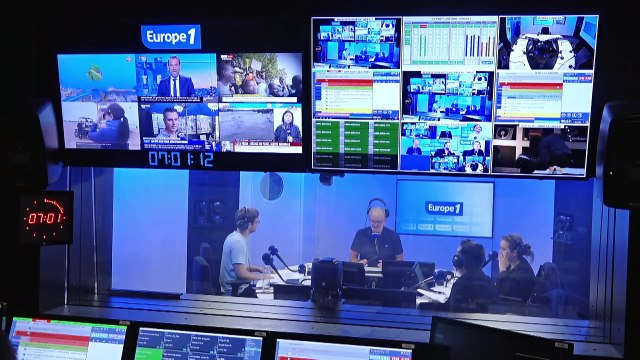 Face à la hausse des prix de l'énergie, les Allemands équipent leurs balcons de panneaux solaires