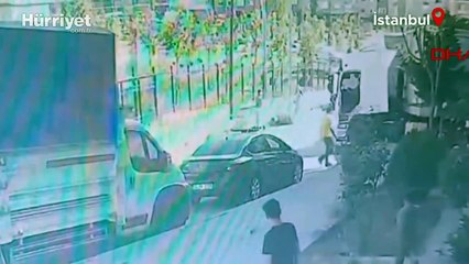 İstanbul'da geri geri kayan TIR, şoförün manevrasıyla durdu