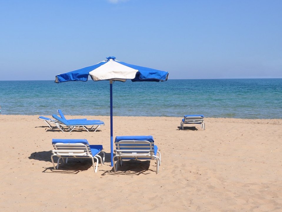 Bakterienalarm in Spanien: Behörden schließen zwei Strände