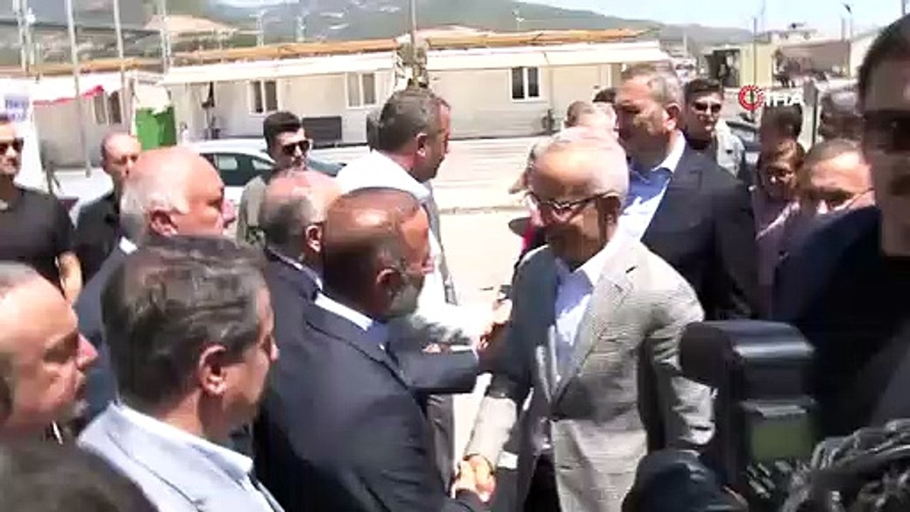 Le ministre Uraloğlu a assisté à la cérémonie de mise en lumière du tunnel ferroviaire Bahçe - Nurdağı