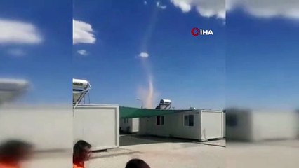 Elazığ'da metrelerce yüksekliğe ulaşan hortum paniğe neden oldu