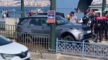 Galata Köprüsü'nde feci kaza! Tramvay seferleri durdu