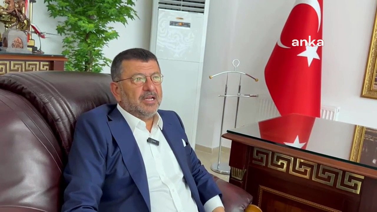 CHP'li Veli Ağbaba, Ahmet Davutoğlu'na ateş püs...