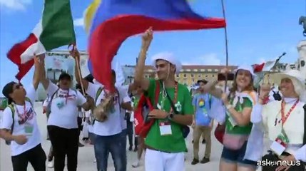 Gmg Lisbona, l'arrivo dei pellegrini tra cori, balli e sorrisi