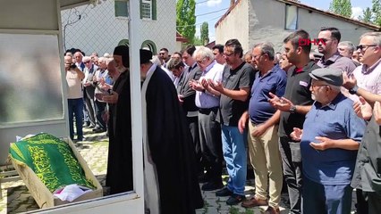 Kars'ta Otobüs Kazasında Hayatını Kaybeden Esnaf Toprağa Verildi